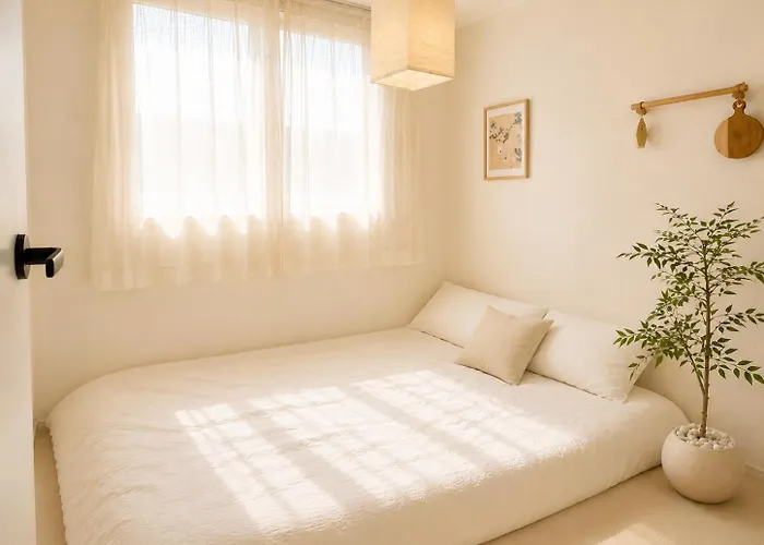 Oda ve Kahvaltı 3bed, Quiet & Cozy In Jongno, Hyehwa